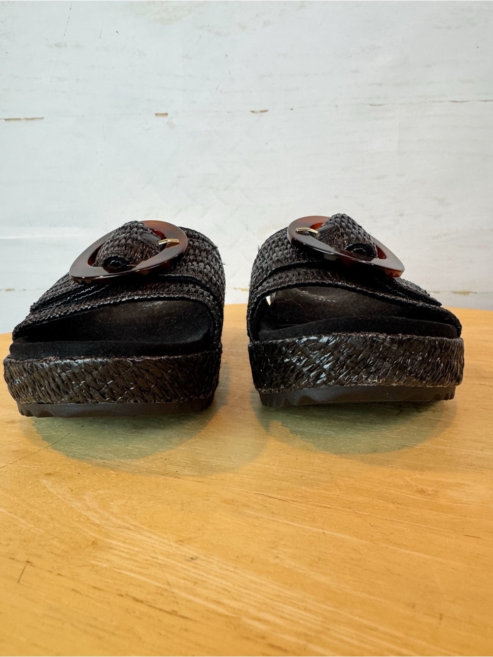 Anne Klein | Black iFlex Slide Sandal with Tortoise Shell Buckle, 8 - Picture 4 of 11